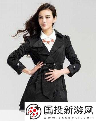秋水伊人2022黑色毛呢外套:1.-秋冬時(shí)尚新寵:黑色毛呢外套的魅力