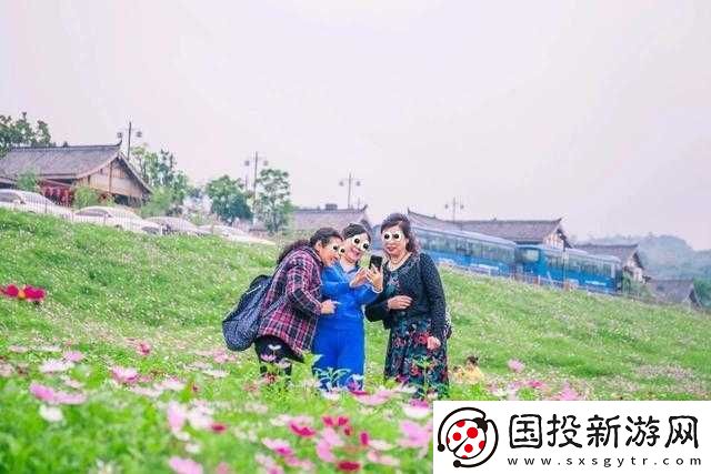 53-歲大媽山坡娛樂活動：歡樂時光與精彩瞬間