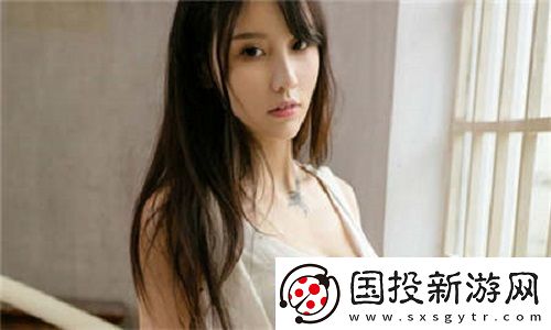 日產(chǎn)電影一曲二曲三曲：探索經(jīng)典影片中的音樂(lè)魅力與情感表達(dá)！