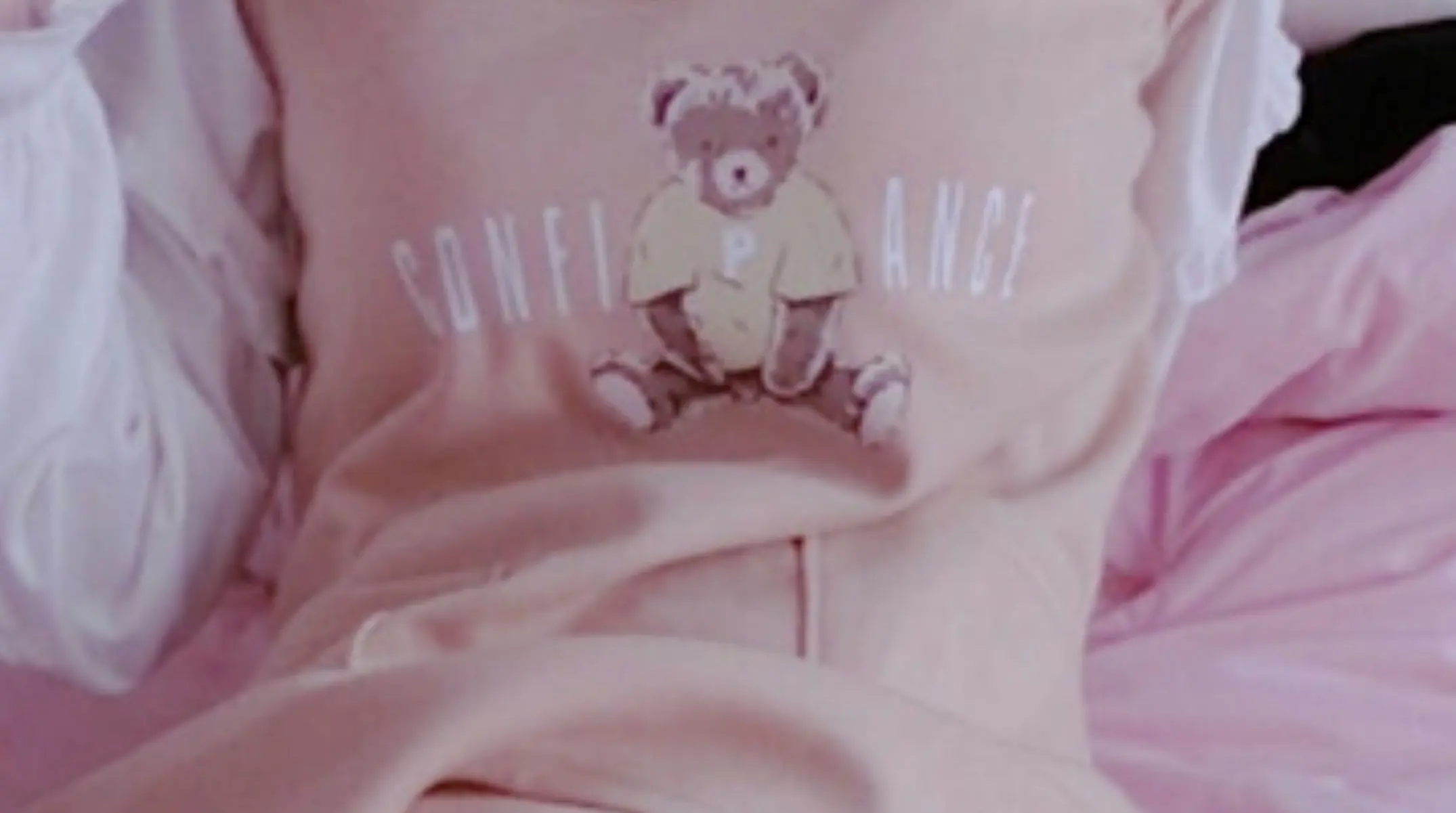 萌白醬甜心彌漫小熊套裝寫真的視頻照片圖片啥內容