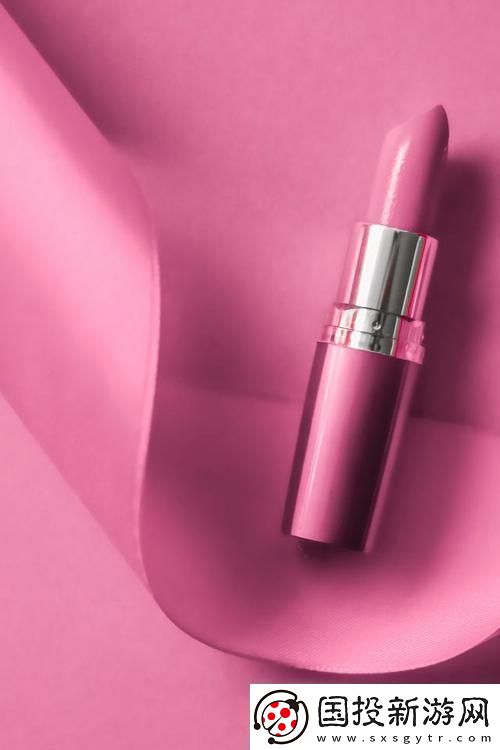 狂炫酷拽！YSL蜜桃色4775掀起游戲界波瀾的神秘力量！