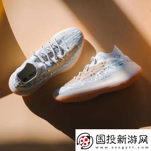 Yeezy蜜桃滿天星：時(shí)尚潮鞋新寵