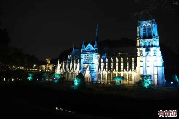 解鎖夜游小鎮(zhèn)四季風(fēng)情