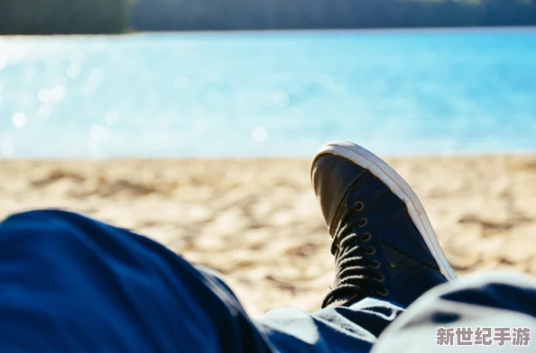 女人張開(kāi)腿讓男人捅