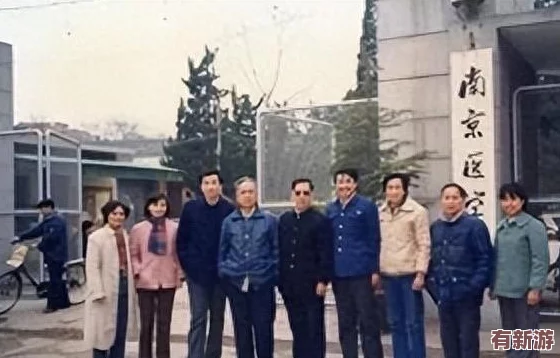 白天做兄弟晚上做夫妻怎么回復(fù)-探討這種關(guān)系的復(fù)雜性與情感界限-分享個(gè)人看法與建議