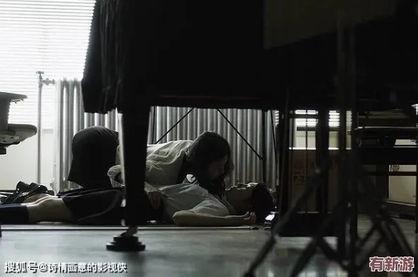 少爺被調(diào)教室跪趴sm男男-體驗極限快感與心靈深處的交融-挑戰(zhàn)禁忌與欲望的邊界