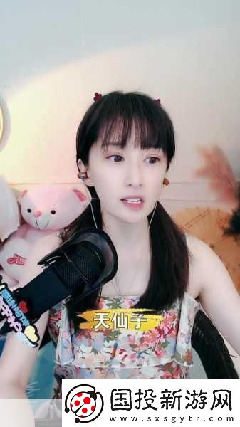 小霜的高中成長(zhǎng)日記-1.-小霜的成長(zhǎng)之路：從青澀到成熟