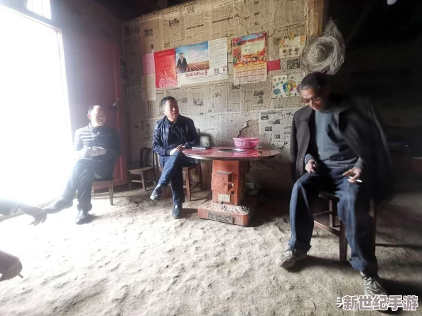 貨車(chē)司機(jī)老周和趙青窮游西藏-途中遇險(xiǎn)卻收獲友情與美景的感人故事分享