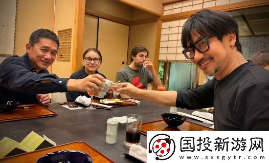 夢幻會面！梁朝偉造訪小島秀夫公司