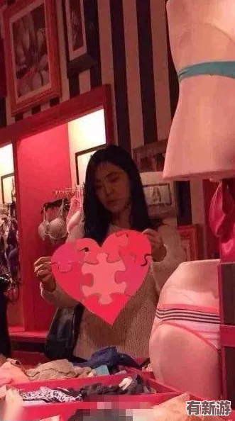 八重神子撕內(nèi)衣-撓奶頭視頻：這段視頻展示了角色的大膽表現(xiàn)-吸引了眾多粉絲的關(guān)注與討論