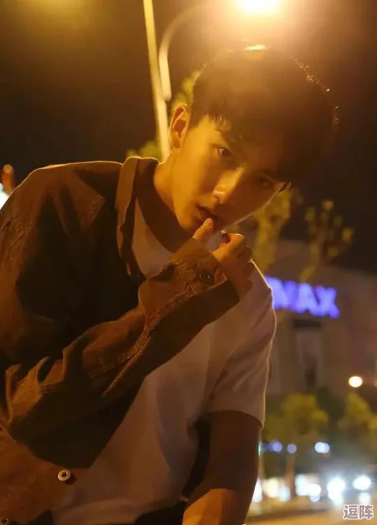 初中時當(dāng)著舍友面導(dǎo)管