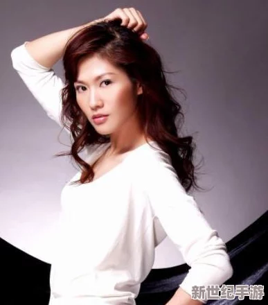 熱心的朝陽群眾51cg4fun：傳聞某明星深夜現(xiàn)身社區(qū)-疑似與神秘人共度良宵-引發(fā)網(wǎng)友熱議！