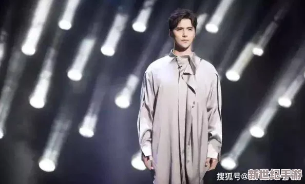 天美傳媒0044蘇密清歌：傳聞她與當紅小生秘密戀愛-背后故事引發(fā)網(wǎng)友熱議！