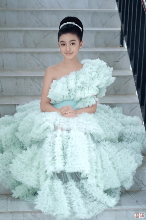 伽羅被X哭流白色液體