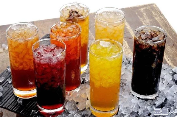 特爽特黃特色：新推出的夏季飲品引發(fā)消費(fèi)者熱潮口感獨(dú)特備受歡迎