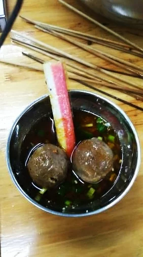 兩個男生做釀釀醬醬-分享他們的獨(dú)特配方與制作過程-帶你領(lǐng)略美食背后的趣味故事與創(chuàng)意靈感