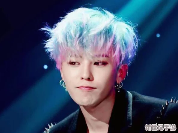 x姓女rapper引發(fā)熱議-網(wǎng)友紛紛表達(dá)對(duì)其音樂(lè)風(fēng)格和個(gè)人形象的看法-討論她在嘻哈圈中的影響力