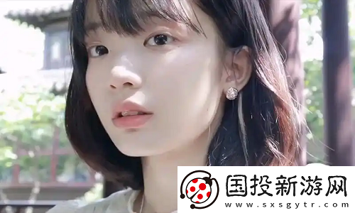 幾個(gè)裝修工人把我壓在茶幾上修家具-鄰居感嘆：這么細(xì)心的服務(wù)少見！