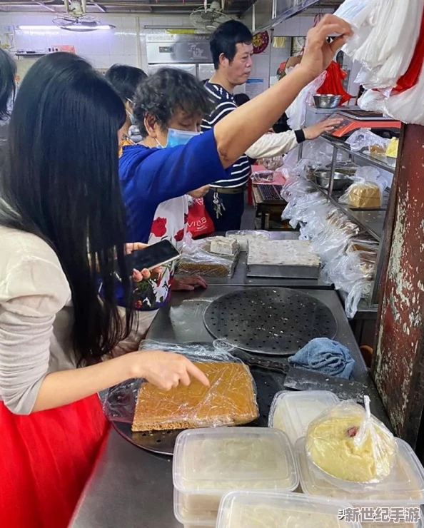 小孩半夜喂姐姐吃蘿卜游戲：一個溫馨有趣的家庭互動故事-展現(xiàn)了兄妹之間的親密關(guān)系和童趣