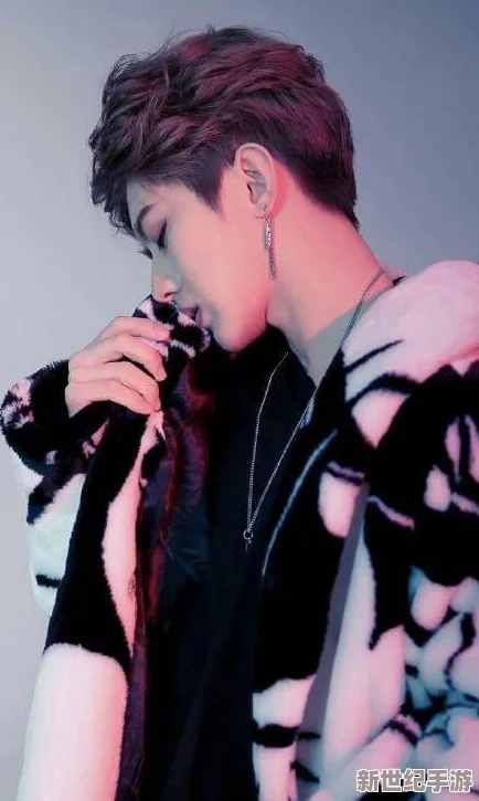 男生的坤坤進(jìn)老師的坤坤app