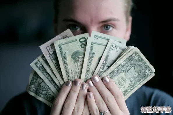 男孩被改造成女性乳膠皮套-家長和社會對此現象的反應引發(fā)廣泛討論與關注