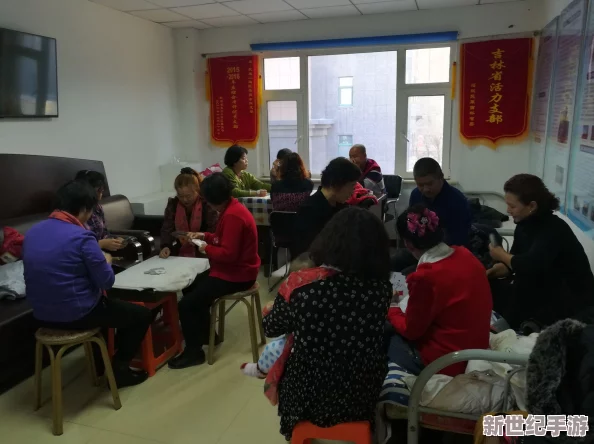 美國人打撲克又叫又疼：這不僅是游戲的樂趣-更是情感與心理的較量-體現(xiàn)了競爭中的緊張與刺激