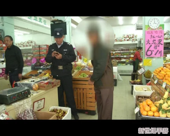 小明的媽媽和李阿姨去同一水果店-講述了她們?cè)谫?gòu)物過(guò)程中發(fā)生的趣事與互動(dòng)-以及對(duì)新鮮水果的熱愛(ài)