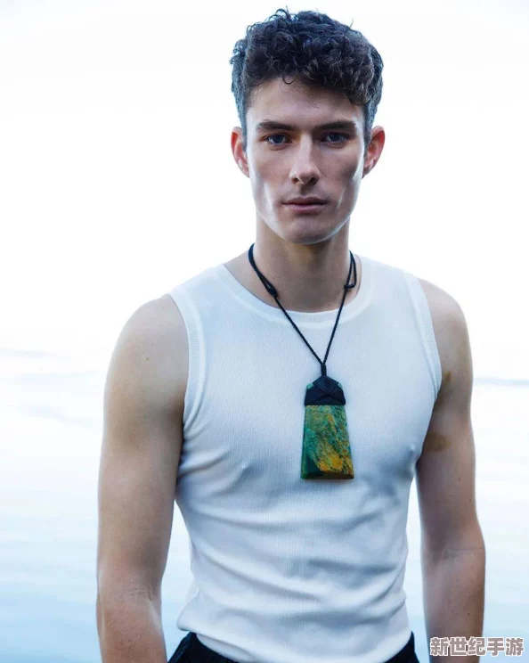 藍(lán)男色1069帥男模GAy：探討當(dāng)代時(shí)尚界對男性美的多元化表現(xiàn)與社會接受度分析