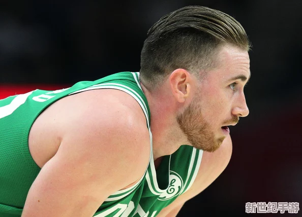 體育生白襪爆-小受twink-描述了一位年輕男性運(yùn)動(dòng)員在穿著白色長(zhǎng)襪時(shí)展現(xiàn)出的青春活力與魅力-同時(shí)也暗示了他可能的性取向和吸引力