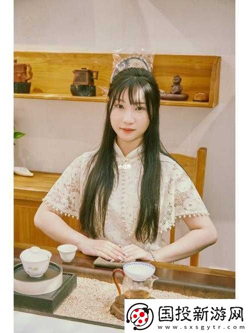 糖心旗袍茶藝?yán)蠋烴ANA：優(yōu)雅與茶香的傳遞者