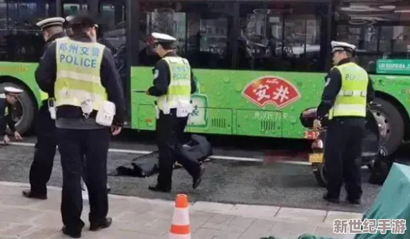 混亂小鎮(zhèn)公交車售票員招聘條件：要求具備溝通能力、團(tuán)隊(duì)合作精神及相關(guān)工作經(jīng)驗(yàn)-并熟悉公共交通系統(tǒng)