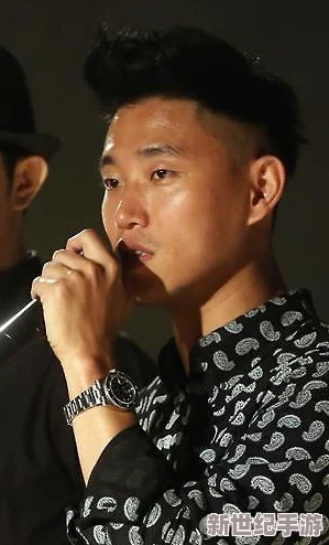 2024小鮮肉**gary驚現(xiàn)不雅視頻流出