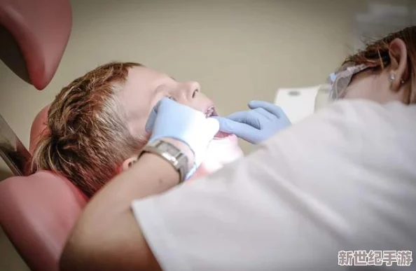 舌頭一路向下游走