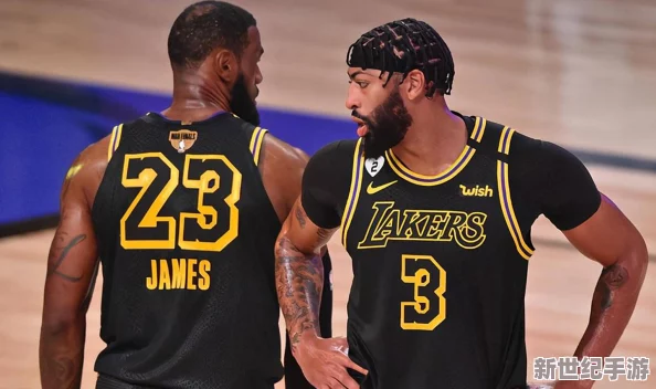 男生女生一起嗟嗟嗟很痛真人：探討男女在情感與生活中共同面對(duì)的挑戰(zhàn)與困擾-展現(xiàn)真實(shí)的心理狀態(tài)和互動(dòng)