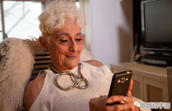 老太享受性服務HD