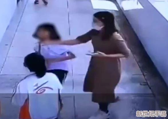 班長(zhǎng)當(dāng)眾露出**