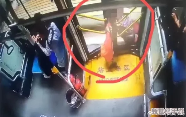 坐公交車被c了一路！驚現(xiàn)神秘乘客