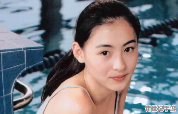 張柏芝的毛又多又密手扒