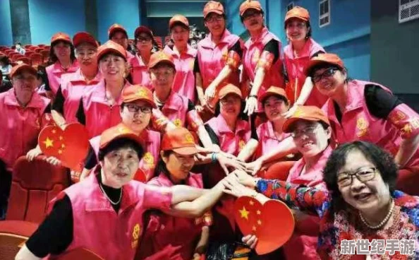 男女不蓋被子打撲克