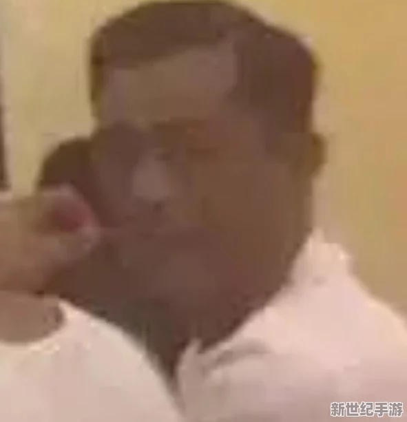 又大又肥又圓的白屁股：知情人士透露其主人身份引發(fā)熱議