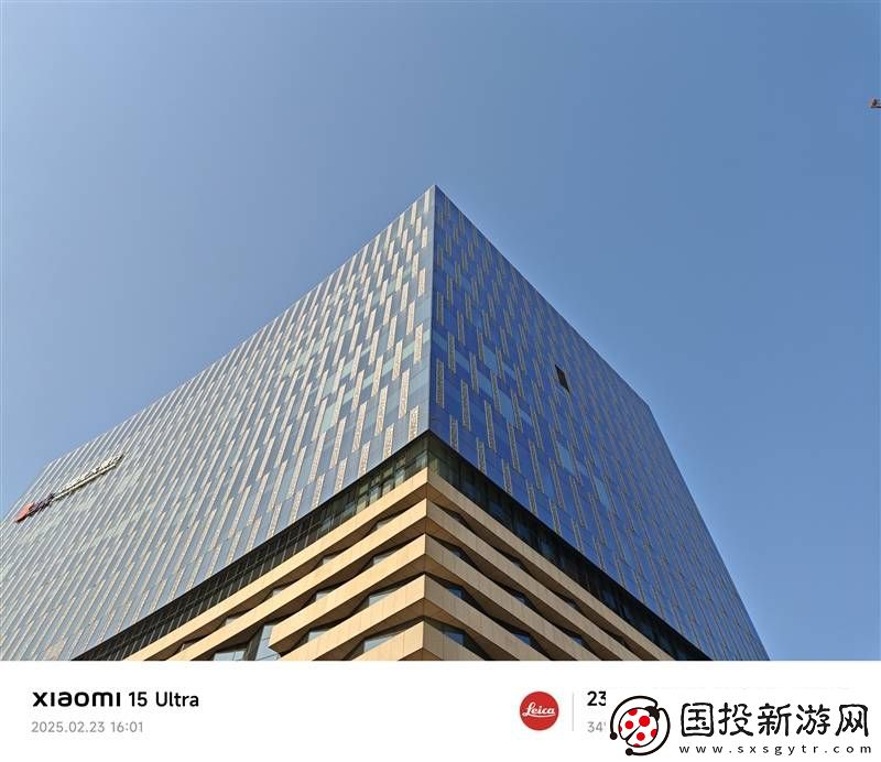 小米15-Ultra評測：影像巔峰之作-能否稱霸2025拍照旗艦市場