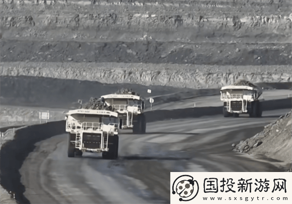 我國首批120噸級純電礦用卡車批量上崗-綠色礦山建設(shè)邁出大步！