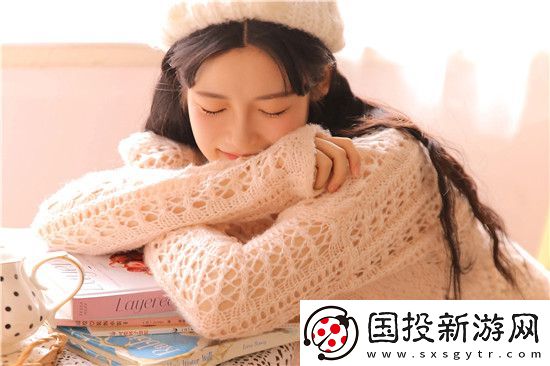 免費(fèi)看成年視頻的網(wǎng)頁(yè)入口美女版